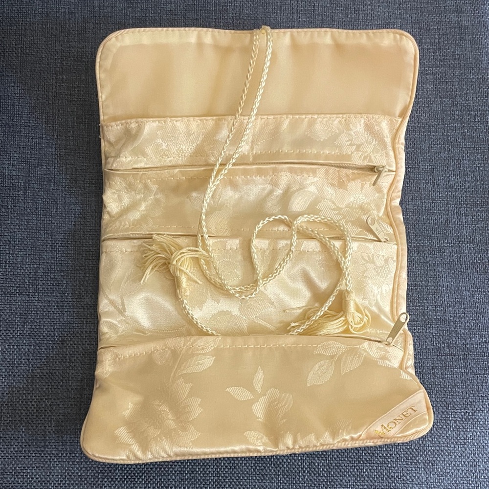 Monet Travel Jewelry Roll